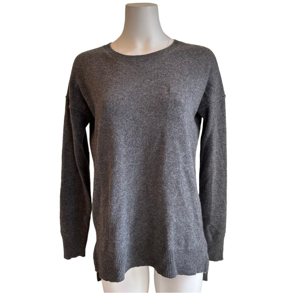 NWT AQUA 100% Cashmere Crew Neck Sweater Grey Size M